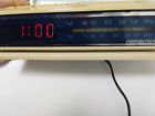 3629-ivy Soundesign Clock Radio