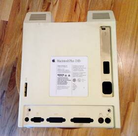 M0001a Apple Macintosh Plus Case M0001 With Signatures