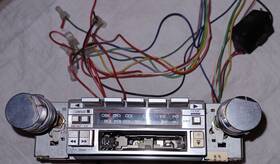 Avx-3500 Audiovox Vintage Model 3500 Am/fm Cassette Automobile Car Stereo With 2 Knobs