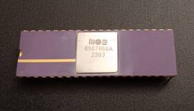 6567r56a Commodore Genuine Ceramic Mos 6567 R56a Vicii Chip For 64 Tested And Working 1983
