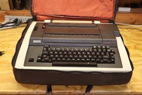 La12-db Dec Correspondent Model Terminal/teleprinter With Original Case