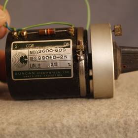 3600-609 Duncan Electronics 990 Ohm Precision 2% Variable Resistor And 10 Turn Counter Knob Assembly