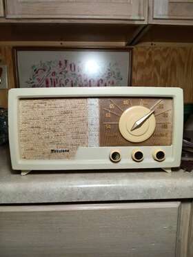 4-a-126 Firestone Vintage Tube Radio Model Am Works