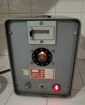 Pc-5m Frost Electronics Corporation Vintage Rockaway .08 Amp Powers On - Untested T