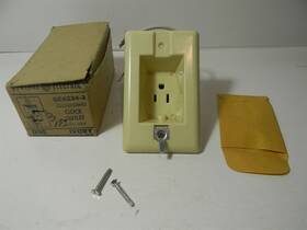 Ge4234-2 Ge Vintage G.e. Grounding Clock Outlet Ivory With Original Box Nos - 5f