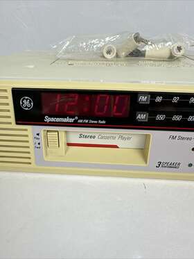 Ge Model7-4275a Space Maker Kitchen Under Counter Am-fm Stereo Cassette Player Sounds Great