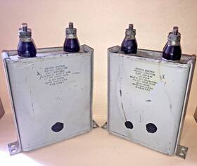 26f441 General Electric 10 Uf 600v Pyranol Capacitors Matched Pair Western Pn