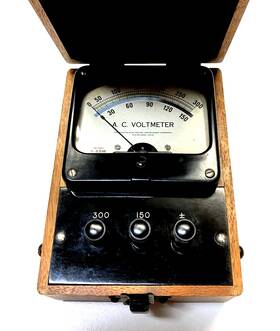 S-49m Hickok Antique Ac Voltmeter 2 Scales Mirrored Beautiful And Working