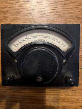 5151 Hoyt Vintage Voltmeter Electrical Instrument