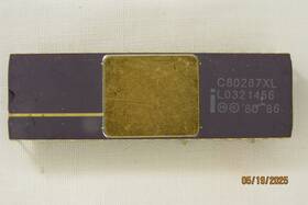 C80287xl Intel Instel Math Coprocessor 16-bit Chmos Cdip40 Vintage Ceramic And Gold