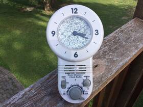 Lenoxx Sound Tr-93 Vintage Shower Am/fm Clock Radio Water Resistant Works
