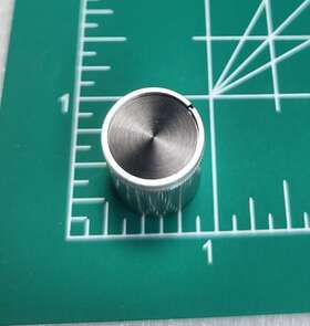 19-551 Midland Single Stereo Receiver. Knob For Bass Treble Or Balance