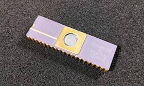 Mc68701l Motorola 8-bit Mcu Gold/purple Ceramic 40-pin Dip Xlnt