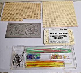 276-175 Radioshack Radio Shack Breadboard/276-175/270-pin/ 2 Vero Perf Board .10 Inch Pitch/pc And Conn