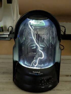 42-3071 Radioshack Vtg Lightning Storm Plasma Ball Lamp Cat. No. Tested W Shade