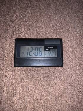 63-720b Radioshack Lcd Travel Alarm Clock
