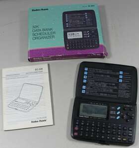 65-862 Radioshack Radio Shack 32k Data Bank Scheduler Organizer Vintage With Box And Manual