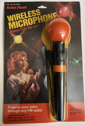 8088 Radioshack Vintage Radio Shack Wireless Microphone - Orange Fm With Stand
