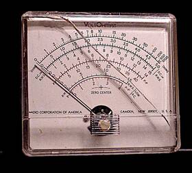 Wv-77e Rca 022361 Vtvm Meter Only Face Cracked But Demo Of Function Described