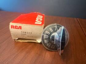 128523 Rca Nos - Vintage Fine Tube Knob Part#