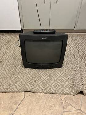 E13318 Rca 13 Inch Crt Television Retro Gaming Tv Front Av Input Y2k 90s