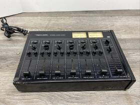 32-1210 Realistic Vintage Stereo Audio Mixer Model Power Tested Read
