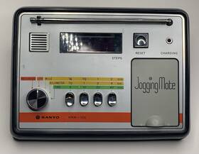 Hrm-10e Sanyo Jogging Mate Vintage And Rare