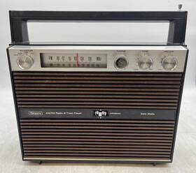 250.21270200 Sears Vintage Am/fm 8 Track Player Model A Condition Works