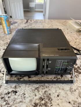 50271450 Sears 1985 Protable Crt Tv Am Fm Radio Model 580 B&w Works