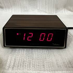47114a Sears & Roebuck Vintage 70 S Bedside Digital Alarm Clock Woodgrain Tested