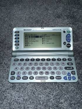 Oz-730pc Sharp Wizard Digital Organizer And Computer Cable