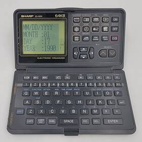 Zq-5200 Sharp Vintage Pda Electronic Organizer 64kb Tested Working New Batteries