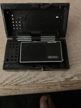 Icr-100 Sony Worlds First Ultra-compact Ic Radio With Bc-100 Charging Case Us Shp