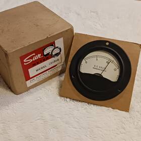 Ss1569 Sun Nos Vintage 0-15 Dc Volts Panel Meter Cool Steampunk - 2.5 Inch Model