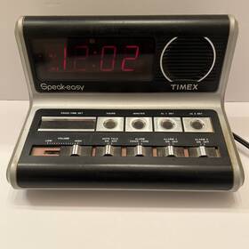 7001-950a Timex Vtg Speak-easy Talking Alarm Clock Led Display 7001 Flickers As-is