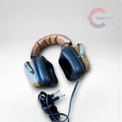 Hitachi HD-404 4-CHANNEL Stereo Headphones Vintage Audio Japan. Fixed Price $225.00.