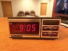 Vintage Spartus Woodgrain Alarm Clock Model # 1138 Easy To Set A11. Fixed Price $9.00.