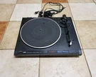 Yamaha P-30 Turntable No Dust Cover (parts, Read Description). Fixed Price $45.99.