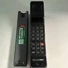 Motorola Mobile F09LFD8438AG Thick Brick Cell Phone Not Working. Fixed Price $150.00.