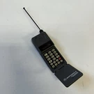 Vintage Motorola Cell Phone F09HLD8415BG For Parts /prop Use Only Untested. Fixed Price $49.99.