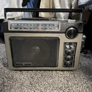 Vintage Model 7-2880B General Electric Super Am Fm Radio. Fixed Price $38.00.