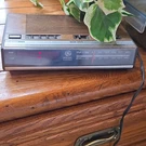 General Electric 7-4624B Am/fm Digital Clock Radio, Woodgrain Finish Brown. Fixed Price $25.62.