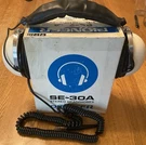 Vintage White Pioneer SE-30A Stereo Headphones Original Box. Fixed Price $15.00.
