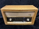Vintage Metz Model 1309 German Tube Fm/am Superheterodyne Radio As Is Parts. Fixed Price $55.00.