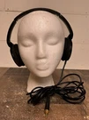 Sony MDR-V400 Dynamic Stereo Headphones Studio Monitor-wired. Fixed Price $28.00.